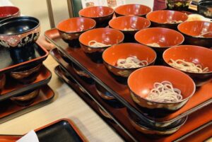 岩手県の郷土料理「わんこそば」