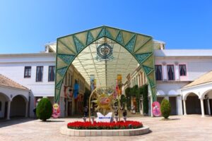 三重県・志摩スペイン村。スペインの魅力を体感できる複合リゾート施設。