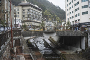 下呂温泉。1000年の歴史を持つ名湯が広がる温泉街。