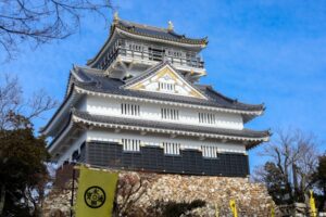 岐阜城。信長ゆかりの地として知られる、標高329メートルの山城。