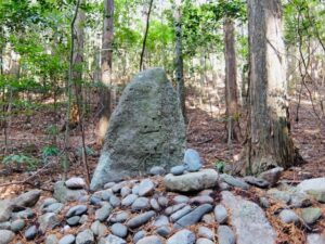 山の神を祀る石碑