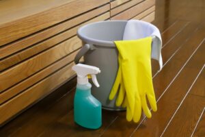 年末の大掃除では、普段手の回らない場所まで隅々綺麗にする。